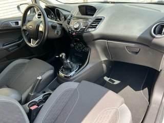 Ford Fiesta Linea Sport año 2014
