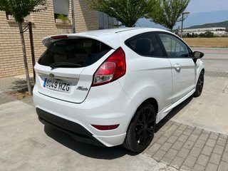 Ford Fiesta Linea Sport año 2014