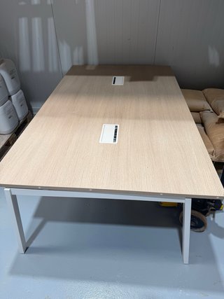 Mesa de oficina Bikkom 4 puestos