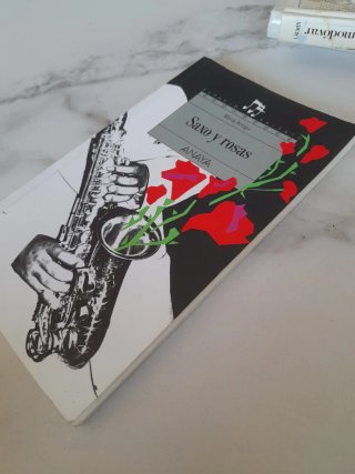 Saxo y rosas