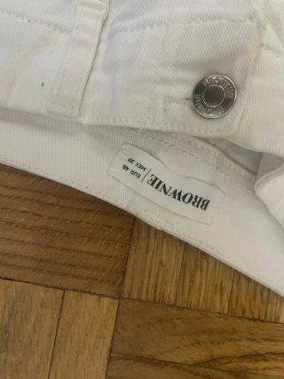 Pantalón cargo blanco