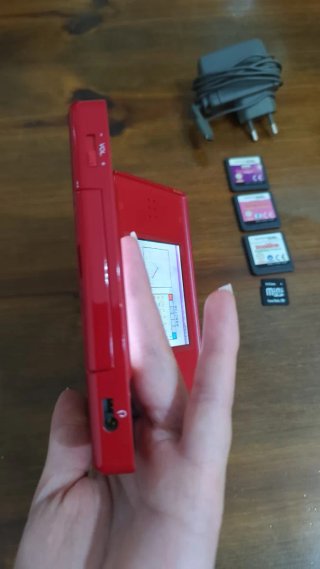 Nintendo DS Lite Rossa + Accessori