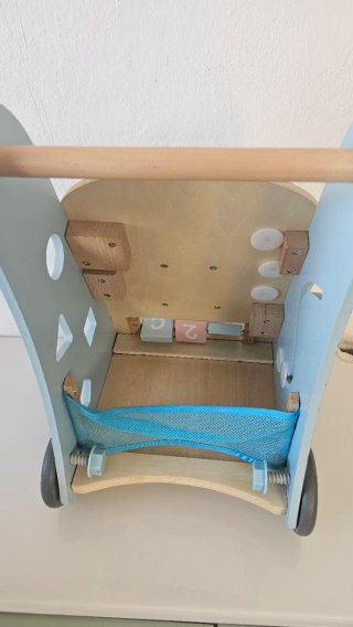 Andador de madera para bebés