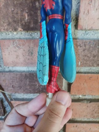 Figura Spiderman Volador