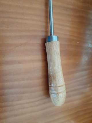 Herramienta para reparación de trompeta