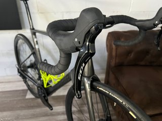 BERRIA BELADOR CARBON 105 G5702