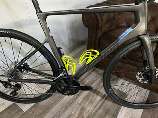 BERRIA BELADOR CARBON 105 G5702