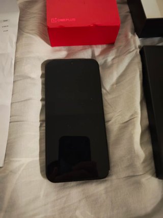 OnePlus 15 256GB Nero Come nuovo