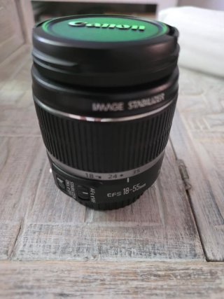 Canon EOS 600D + Obbiettivo EF-S 18-55 3,5-5,6 IS