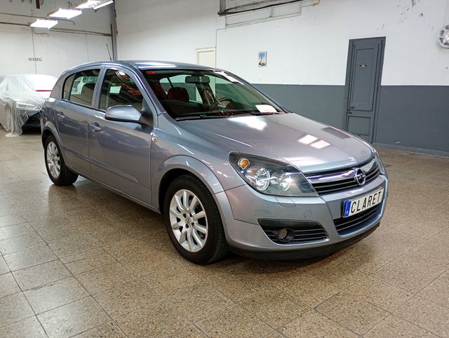 Opel Astra 1.6 Enjoy 105 cv