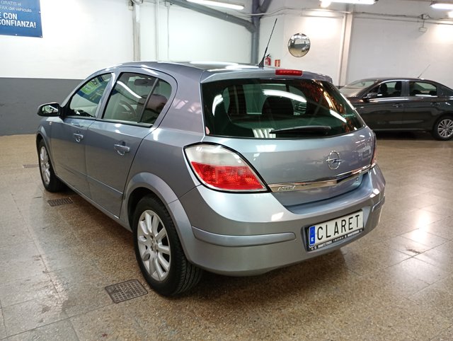 Opel Astra 1.6 Enjoy 105 cv