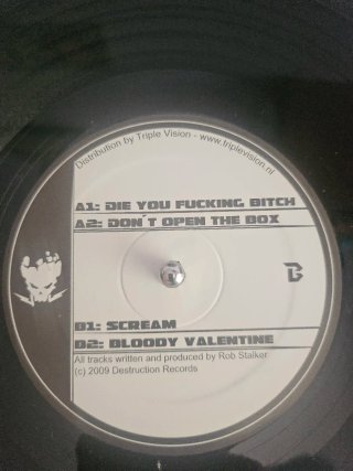 Rob Stalker - Destroy Everything Techno Schranz
