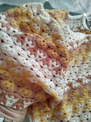 Camiseta Cortefiel Beige y Amarillo