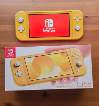 Nintendo Switch Lite Amarilla