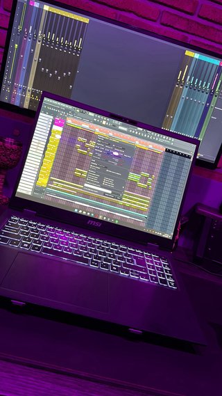 MSI Prestige 16 AI Studio B1VFG-032ES