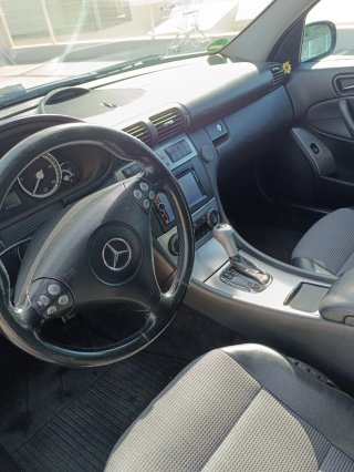 Mercedes-Benz Clase C 2005