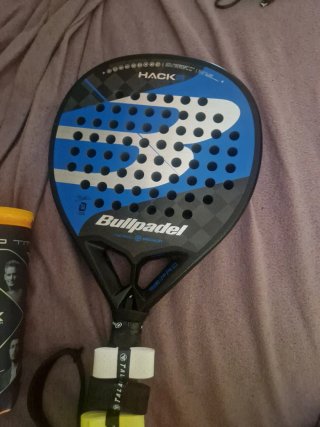 Pala de pádel Bullpadel Hack 2023