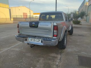 Nissan Navara Pickup 2004
