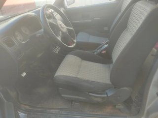 Nissan Navara Pickup 2004