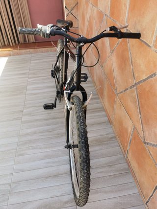 Bicicleta Montagna Indur 6X Nera