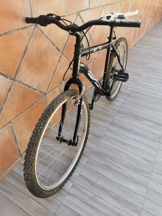 Bicicleta Montagna Indur 6X Nera