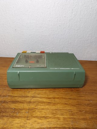 Radio Vanguard Snupy 05 AM Verde