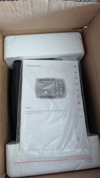 Amplificador Behringer B105D 50W Bluetooth