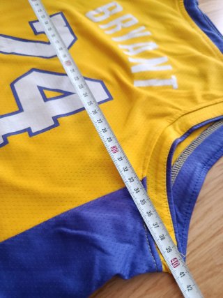 Conjunto Lakers 24 Bryant T. 7-8