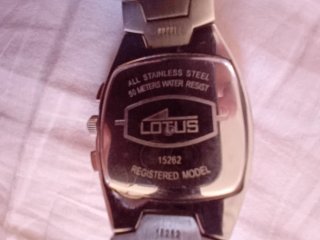 Reloj Lotus