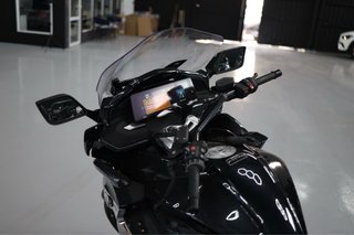 BMW K160 Touring Negra