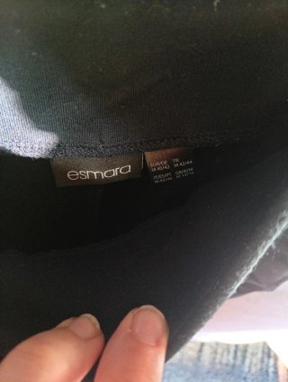 Mallas deportivas azul marino con detalles en negr