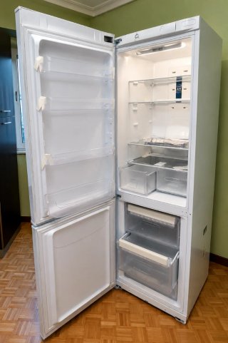 NUEVO Frigorífico combi Indesit No Frost IB 13A NF