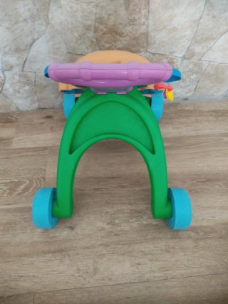 Andador Fisher Price para bebé