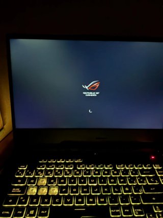 Rog strix G531GT, batería dura poco, pantalla luz