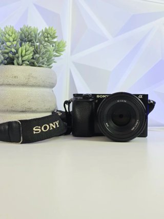 Sony A6000 + Objetivo 50mm F/1.8