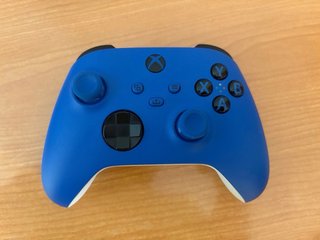 Mando Xbox Series Azul + Batería recargable