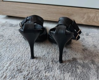Zapatos Bershka Negros Tacón Tira Tobillo