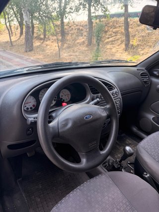 Ford Fiesta 2001