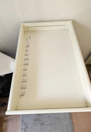 Cambiador de bebé blanco