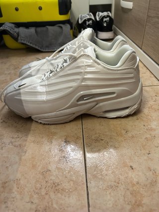 Zapatillas blancas Nocta usadas tres veces