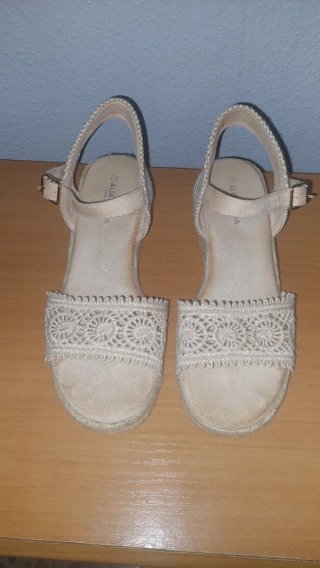 Sandalias cuña esparto encaje beige Talla 38