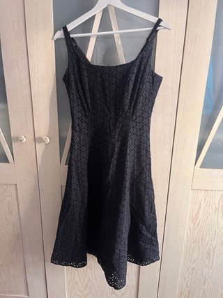 Vestido negro Gap