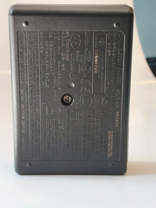 Cargador Olympus LI-40C