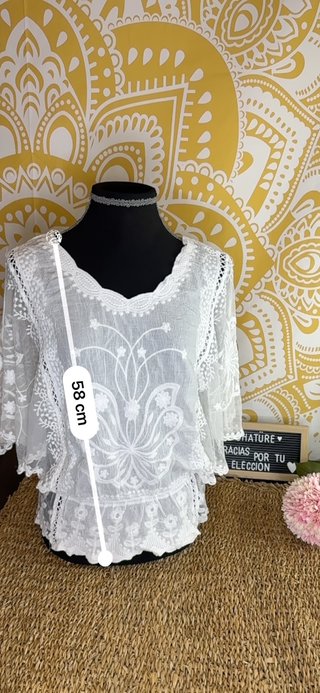 Camisa Blanca Bordada con Encaje Moa Talla M