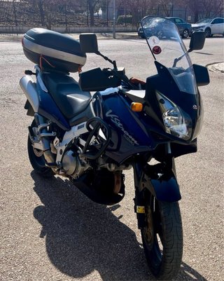 Suzuki V-Strom DL 1000 Azul