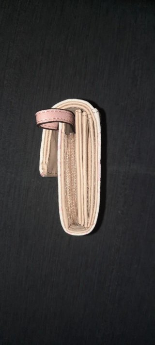 Portafoglio Guess bianco e rosa