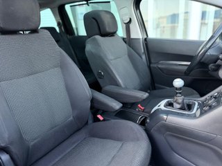 Peugeot 5008 2013