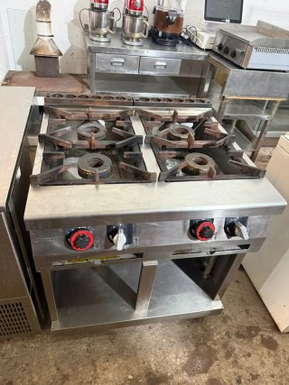 Cocina industrial 4 fuegos