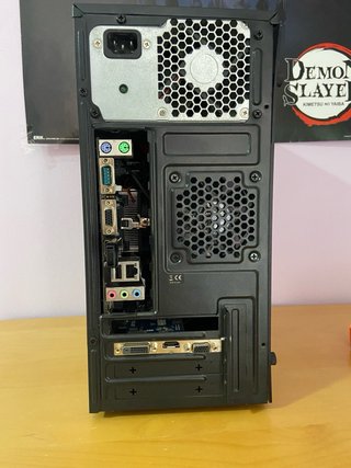 PC Windows 10 Pro AMD