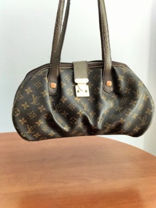 Bolso Louis Vuitton Marrón Dorado